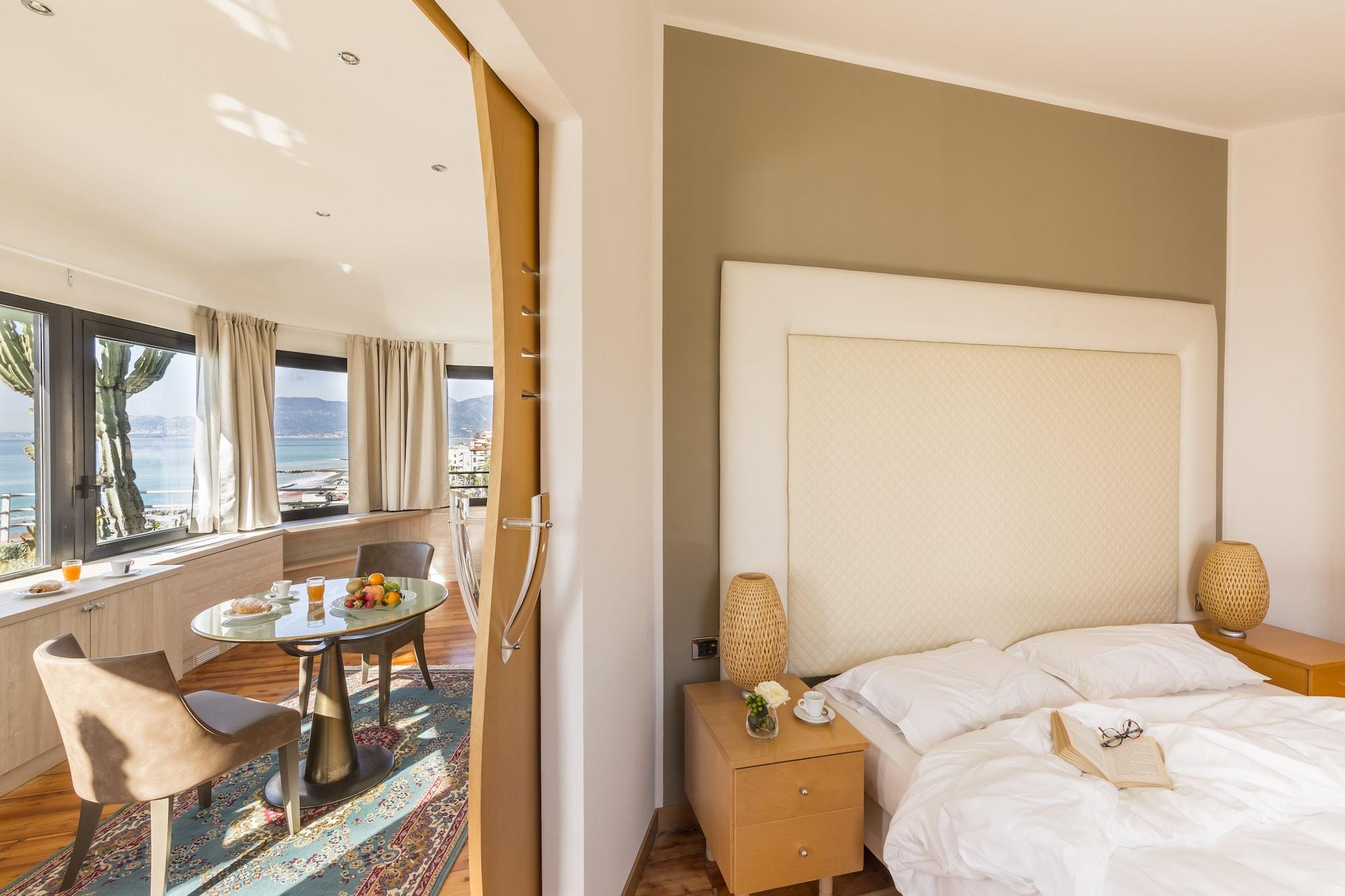 Hotel Parigi&Spa Bordighera Esterno foto