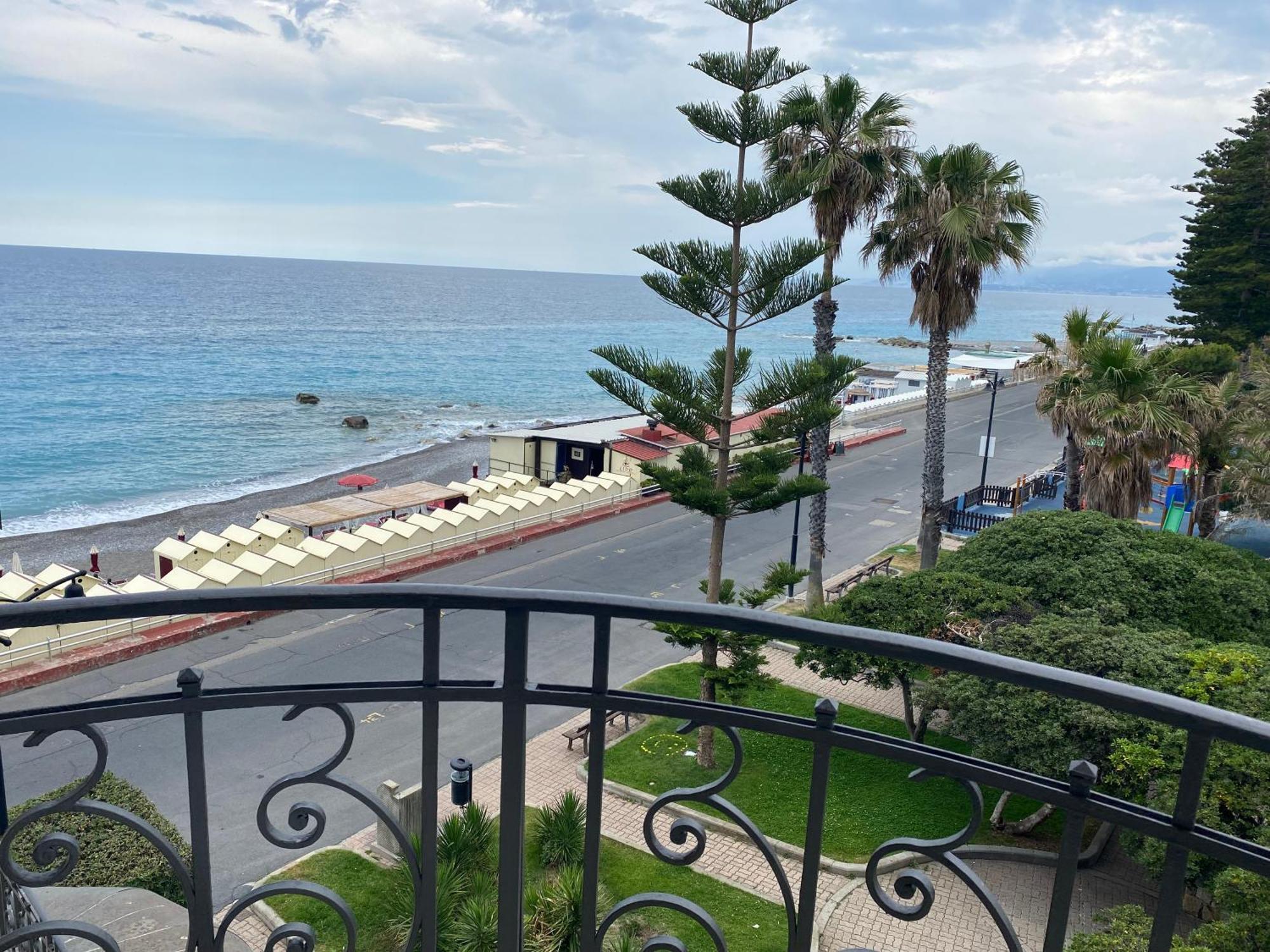 Hotel Parigi&Spa Bordighera Esterno foto