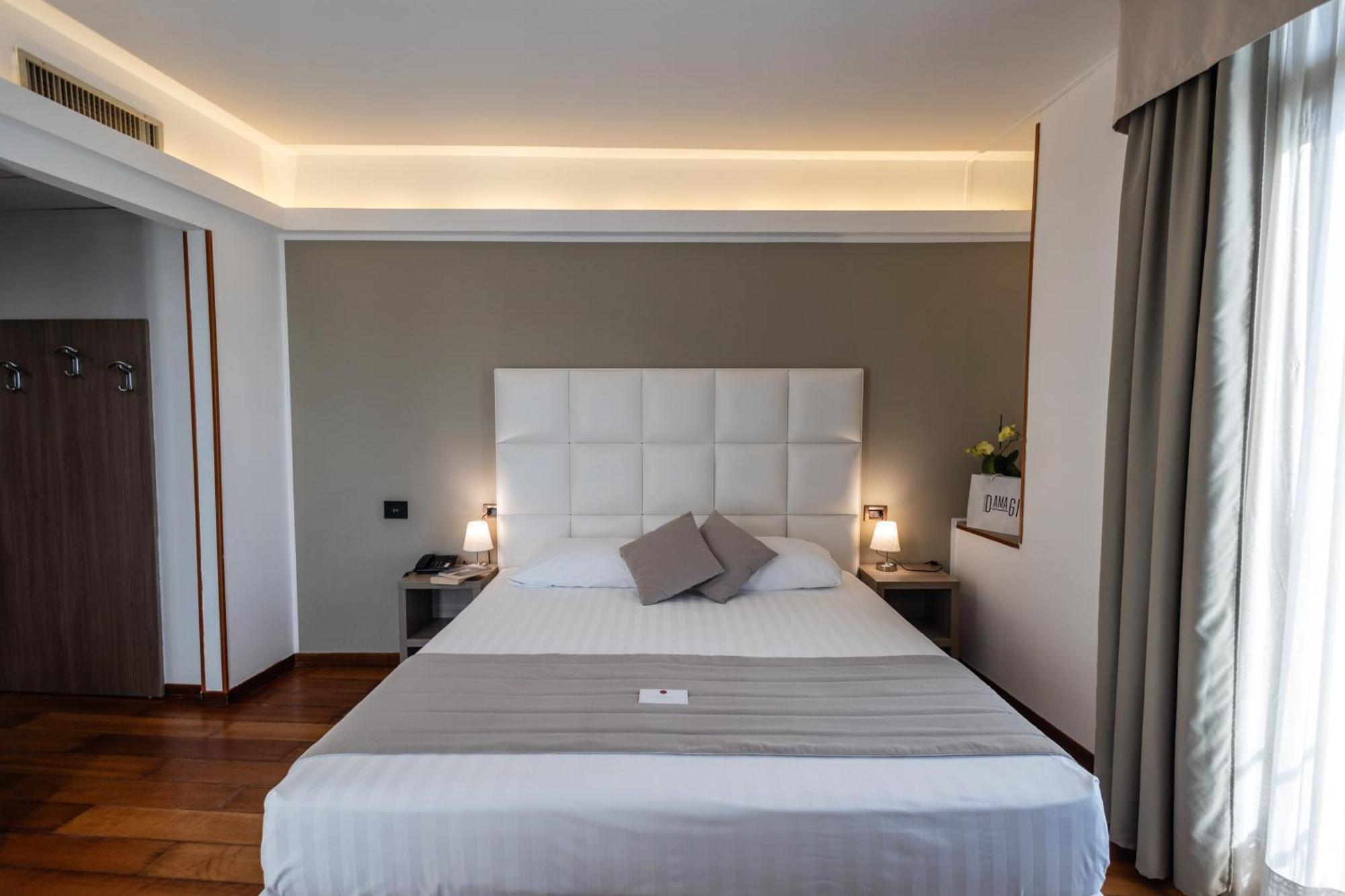 Hotel Parigi&Spa Bordighera Esterno foto