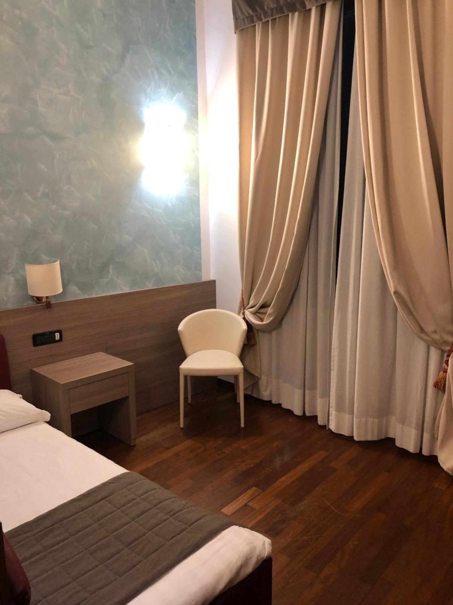 Hotel Parigi&Spa Bordighera Esterno foto