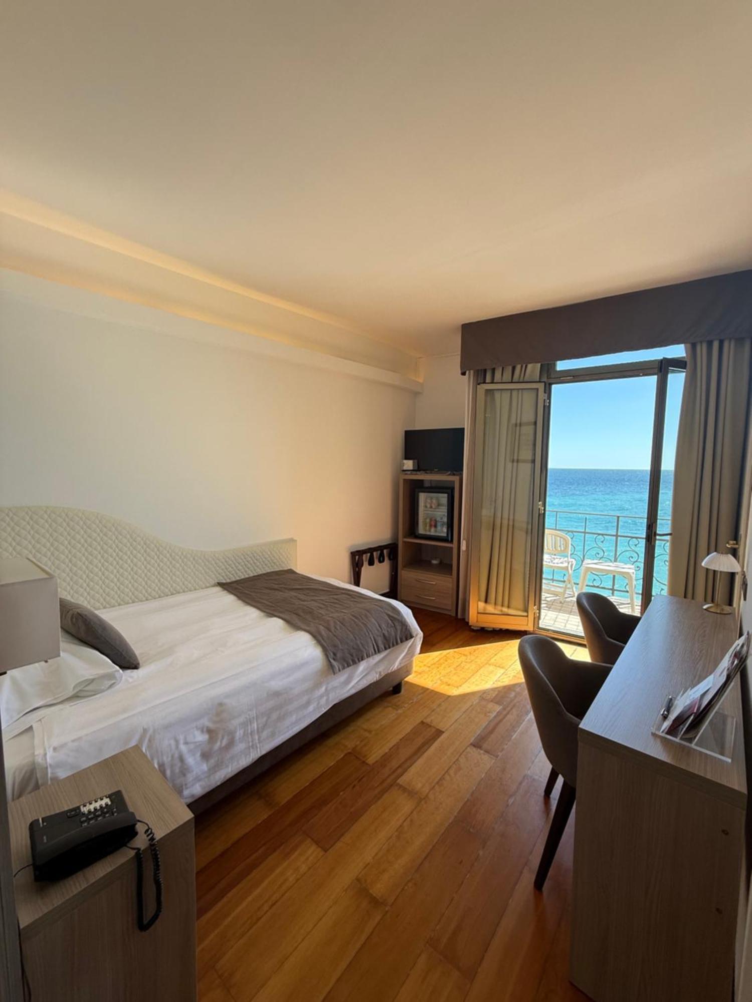 Hotel Parigi&Spa Bordighera Esterno foto